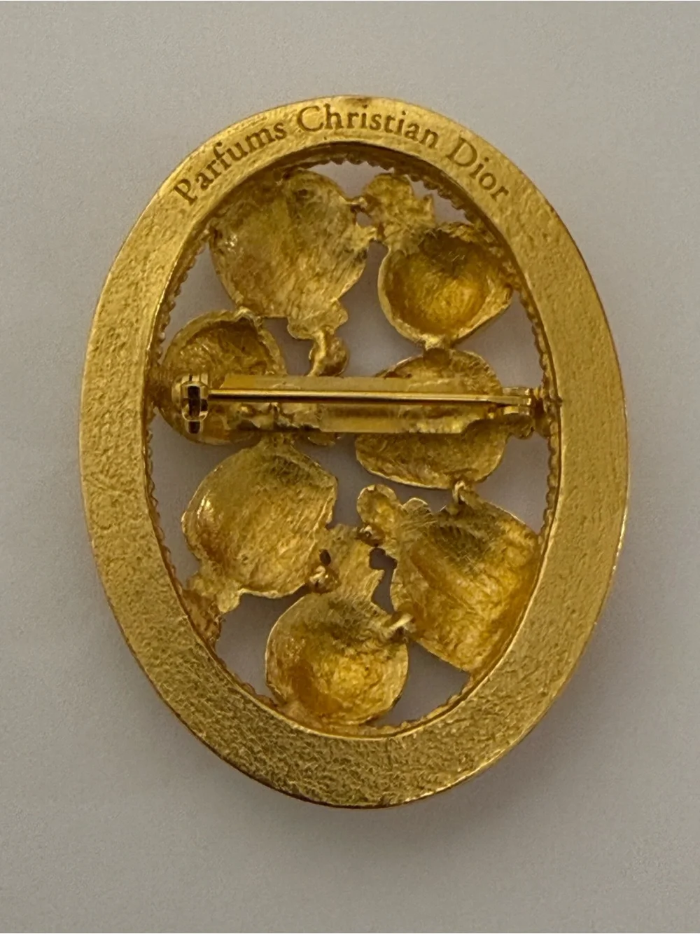 Gold Tone Oval Decorative Brooch